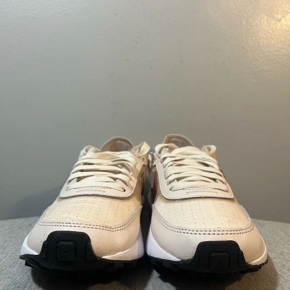 Nike Waffle One ESS Light Soft Pink Athletic Women’s Shoe Size 8 FB1298-600​​​​